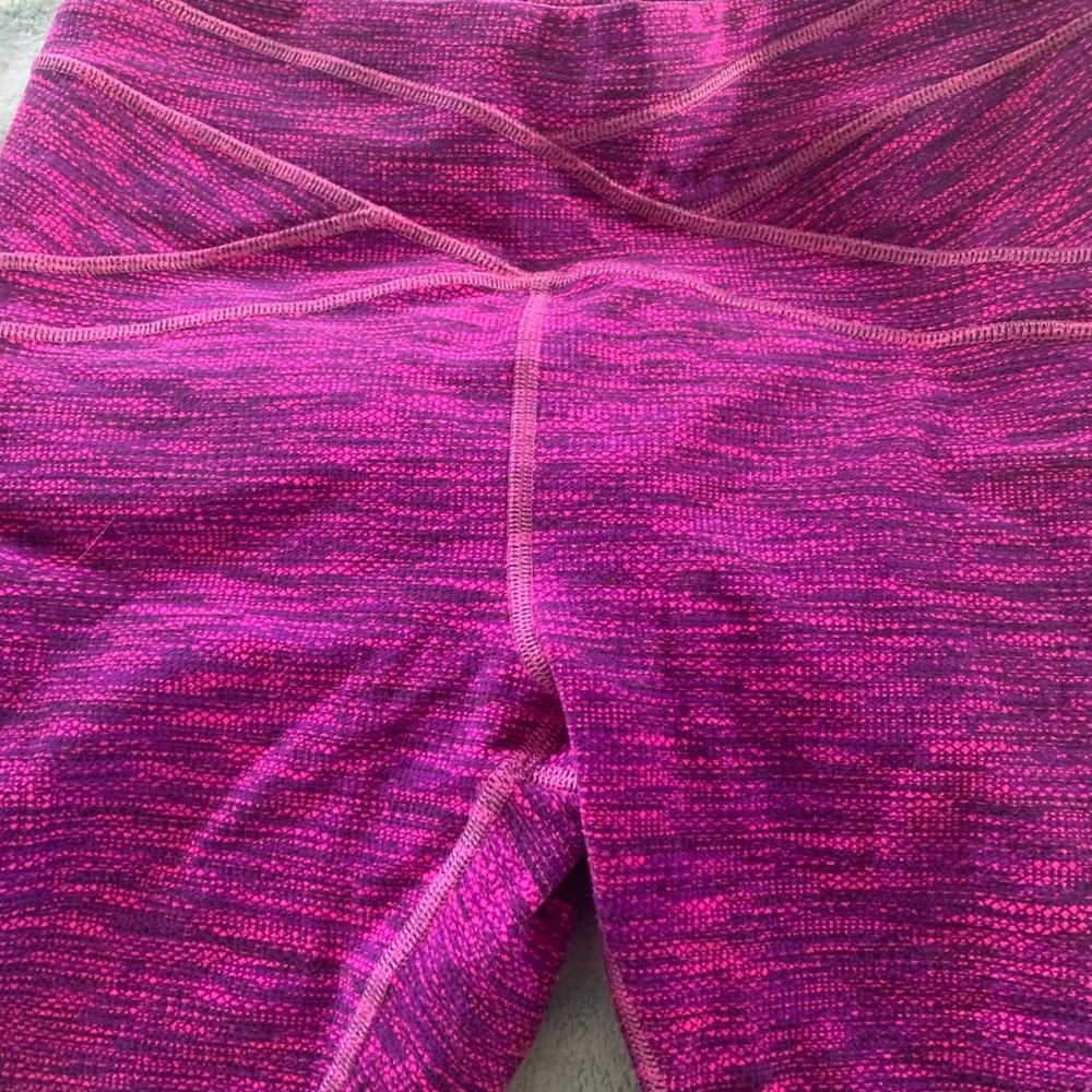 Lululemon Size 8 crop purple pink leggings